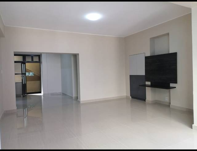 2.5 BEDROOM FLAT FOR SALE IN SOUTH BEACH